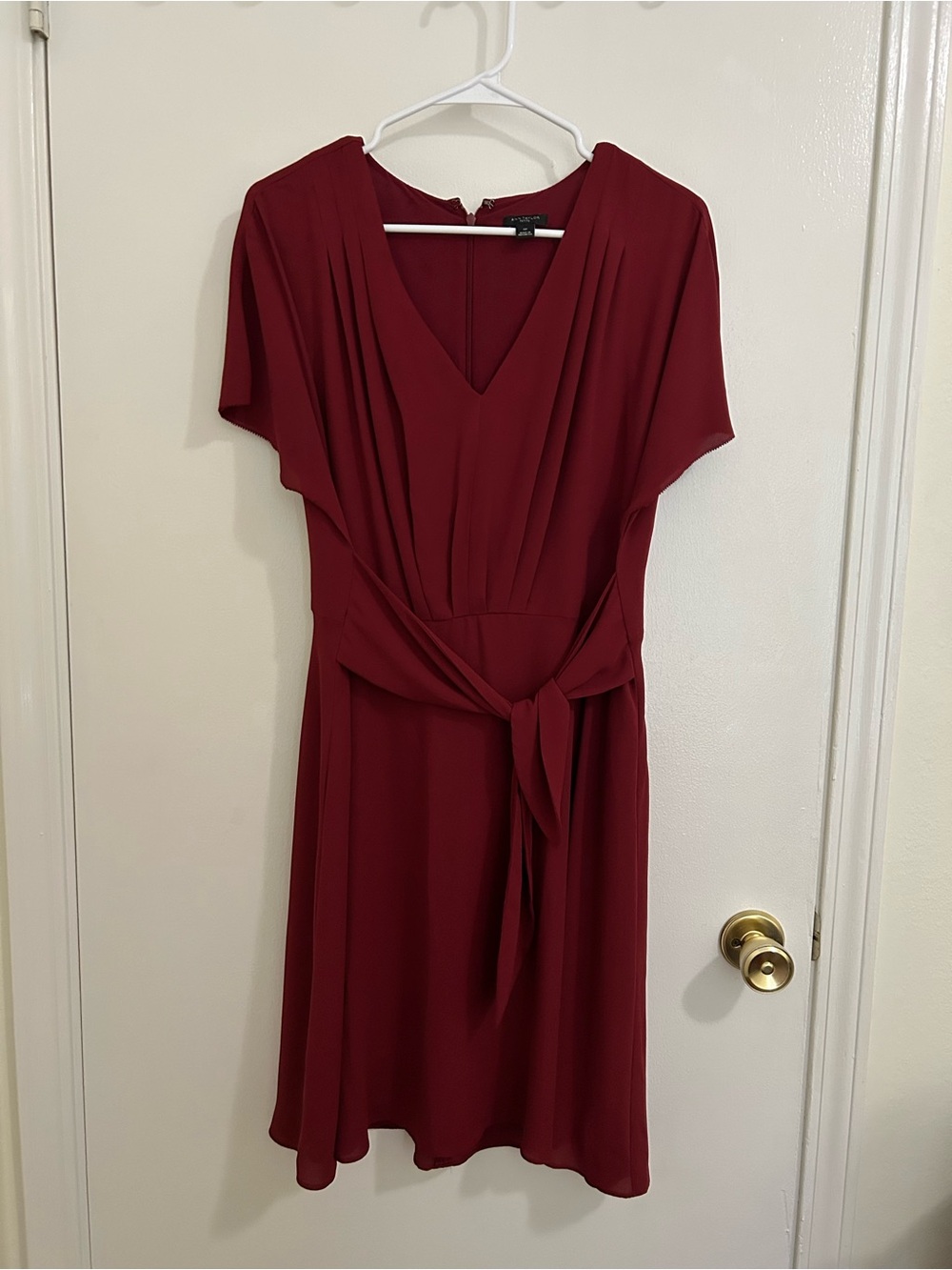 Ann Taylor Burgundy V-Neck Tie-Waist Midi Dress
